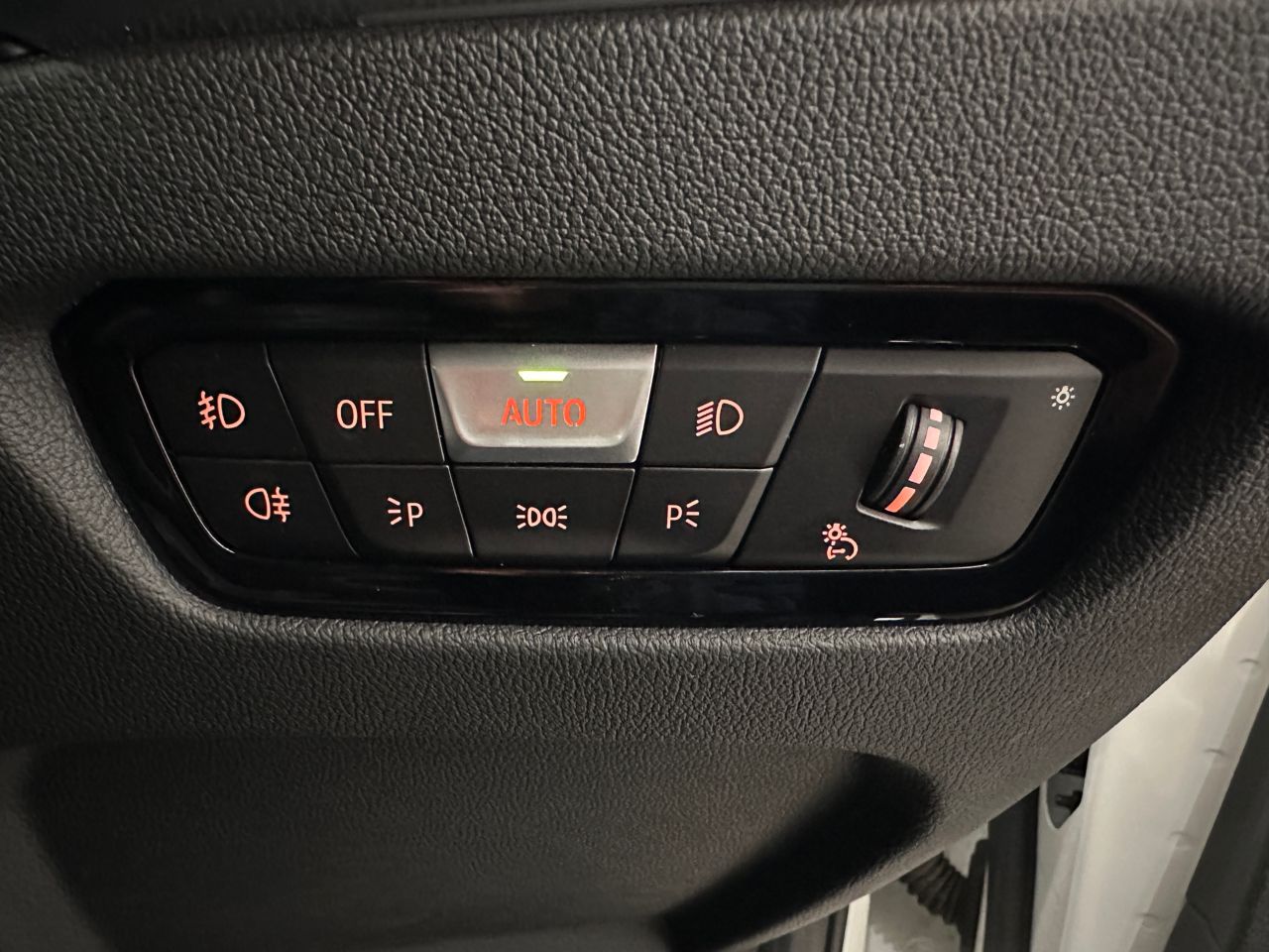 G21 320i RHD