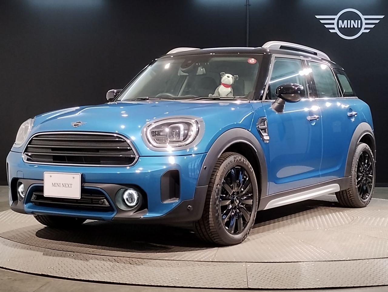 MINI COOPER D CROSSOVER.