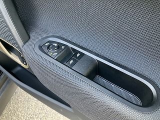 J01 MINI Cooper SE