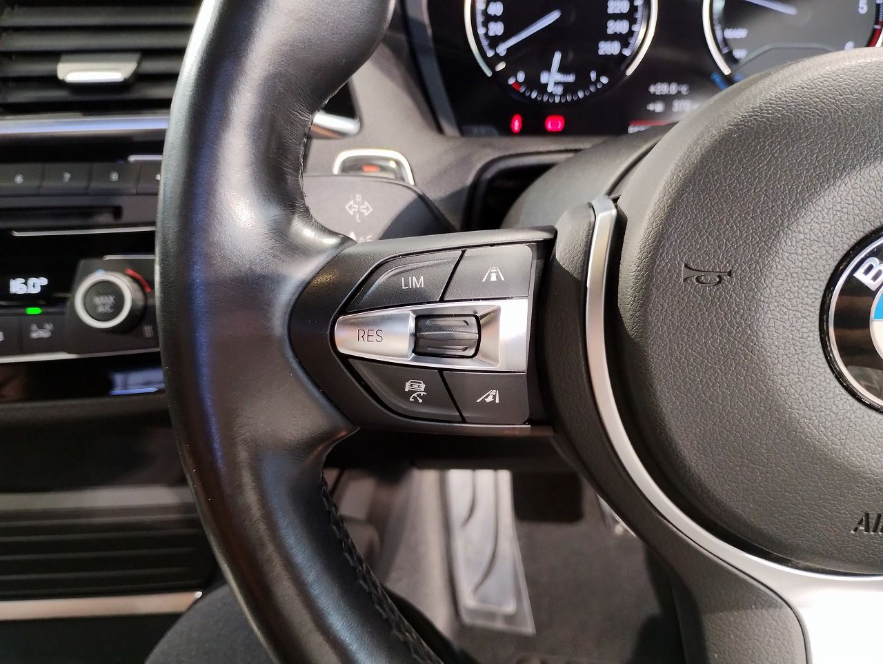 118D 5DOOR RHD
