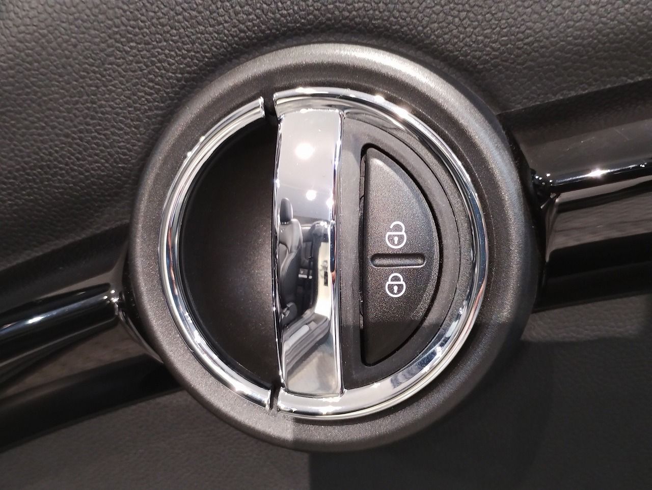 F57 MINI Cooper Convertible LCI