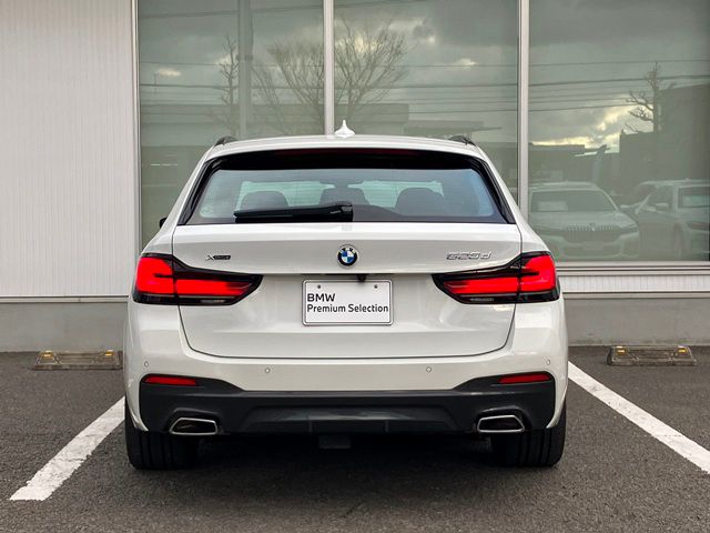 520d xDrive Touring RHD