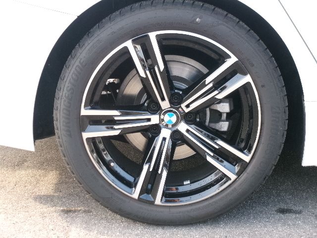 320d xDrive Berline RHD