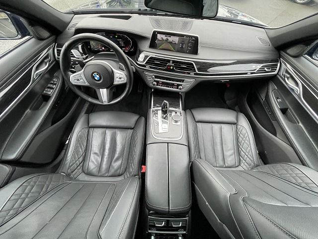 750i xDrive Sedan