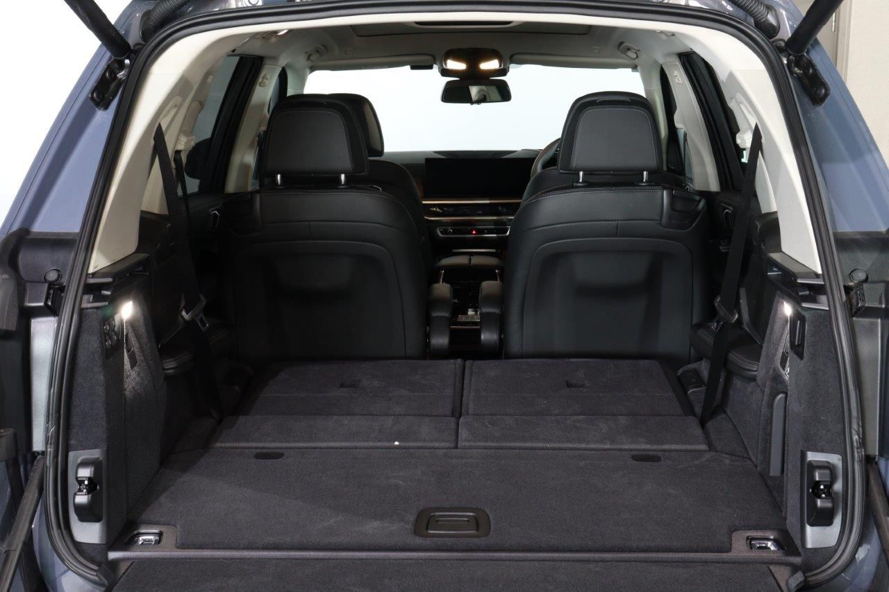 X7 xDrive40d RHD US
