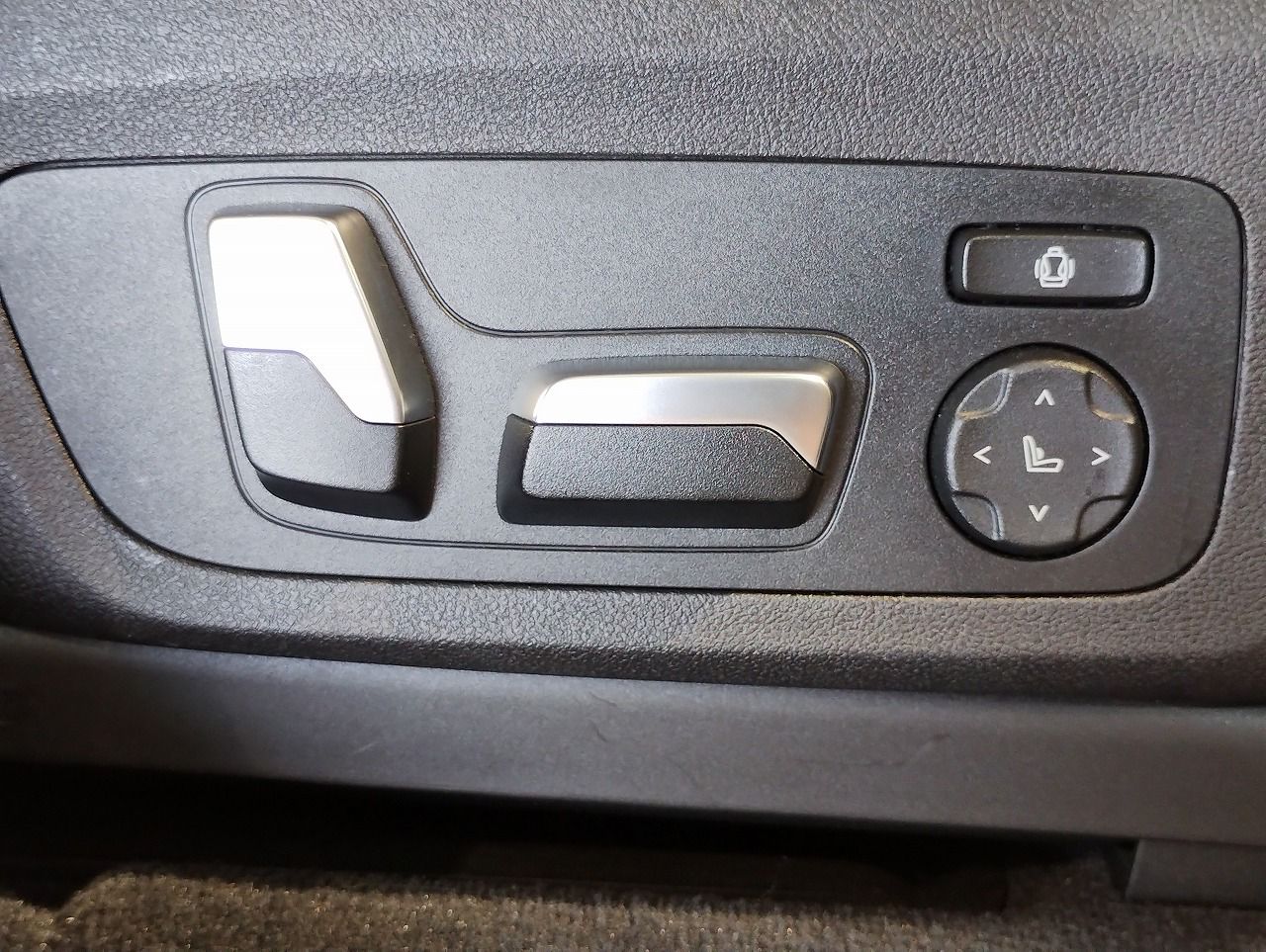 X3 20D