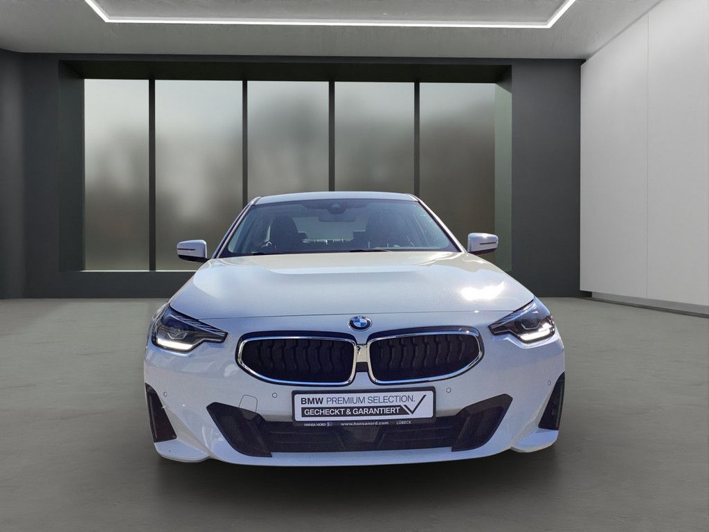 BMW 218