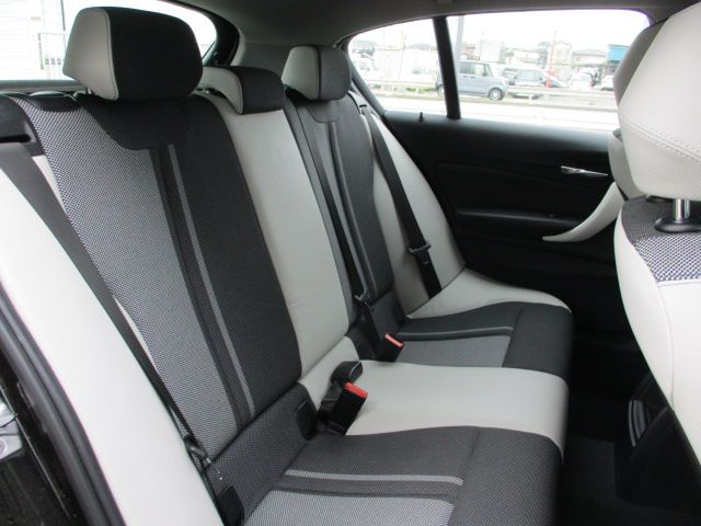 118 5DOOR RHD