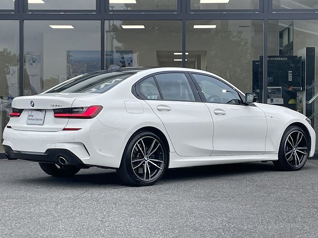 G20 330e Saloon RHD