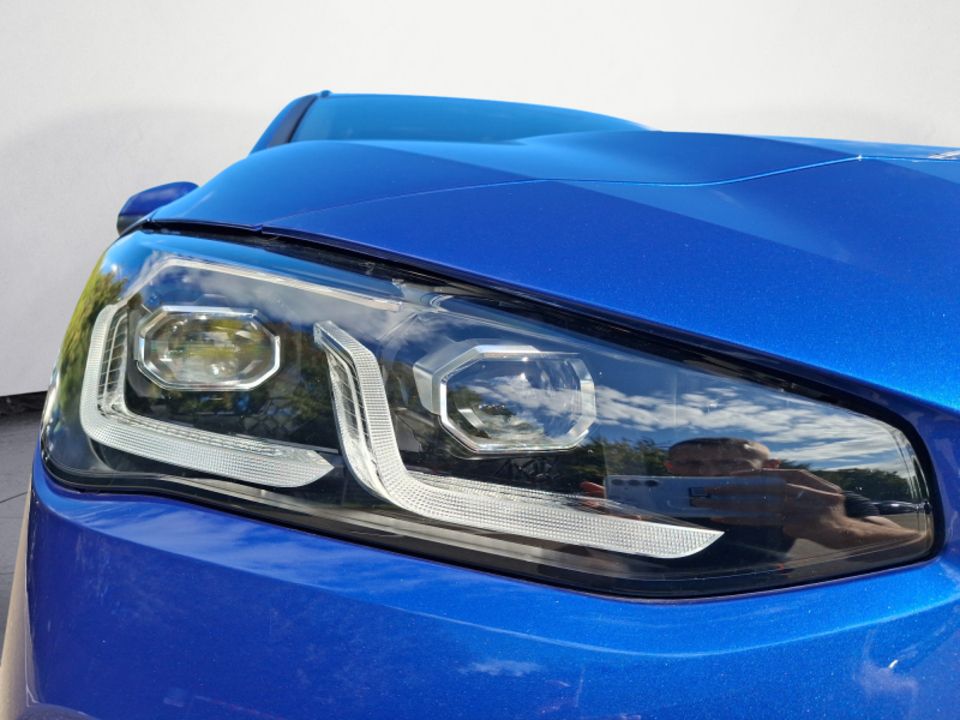 BMW 218