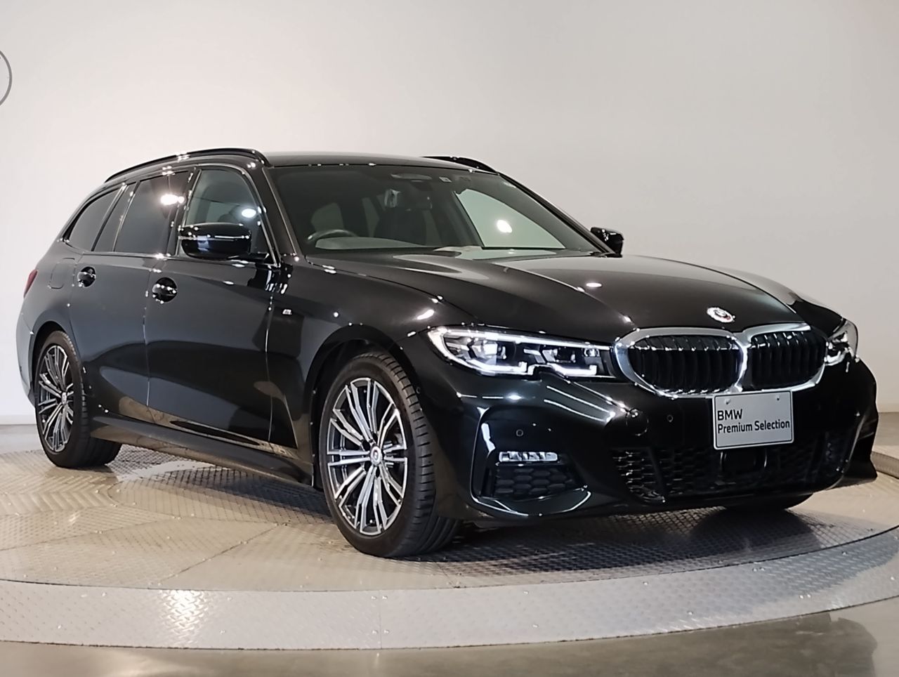 G21 320i RHD