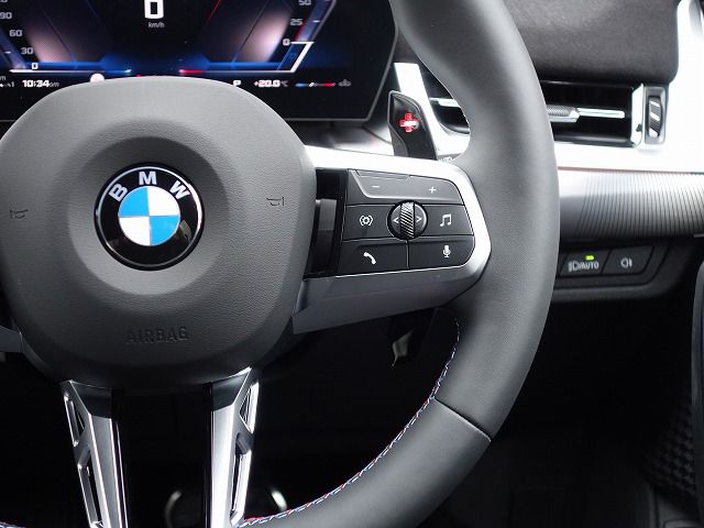 X2 M35i xDrive RHD