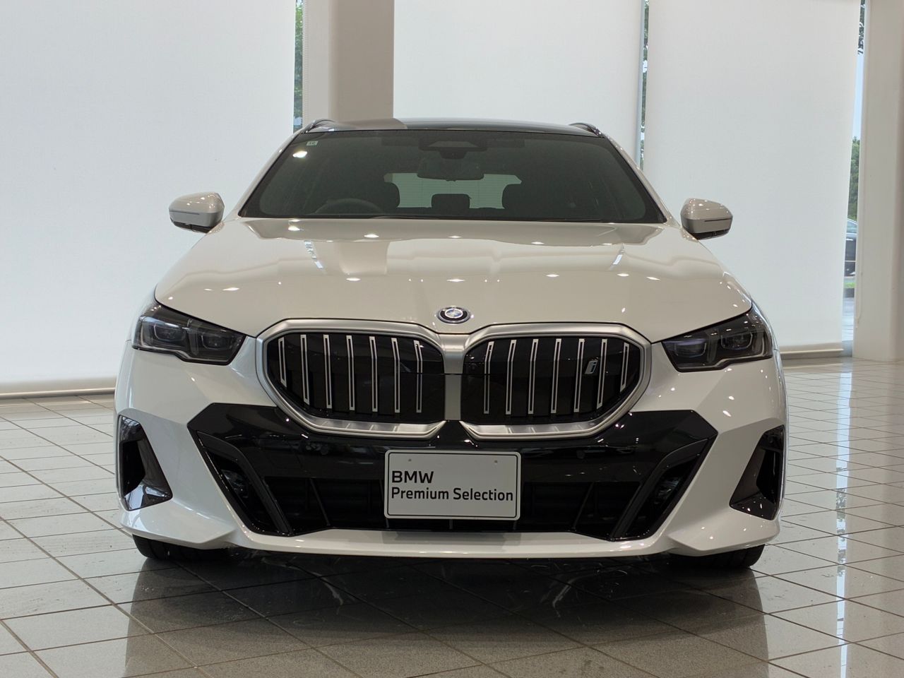 BMW i5 eDrive40 M Sport RHD