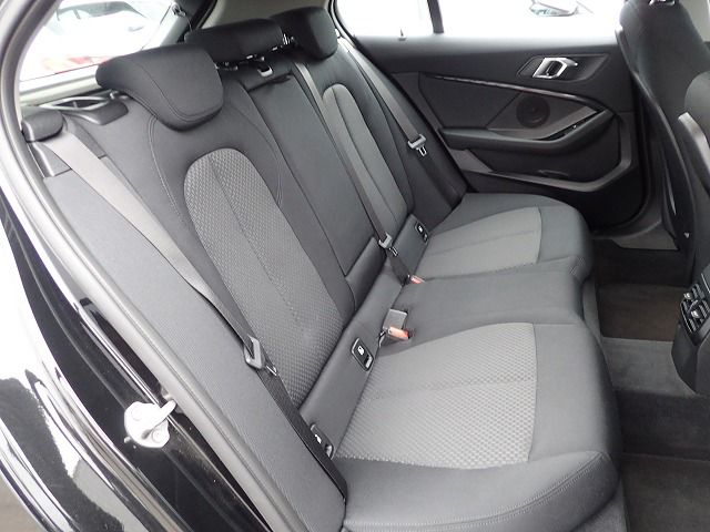 F40 118d Sports Hatch 5-door B47 2.0d