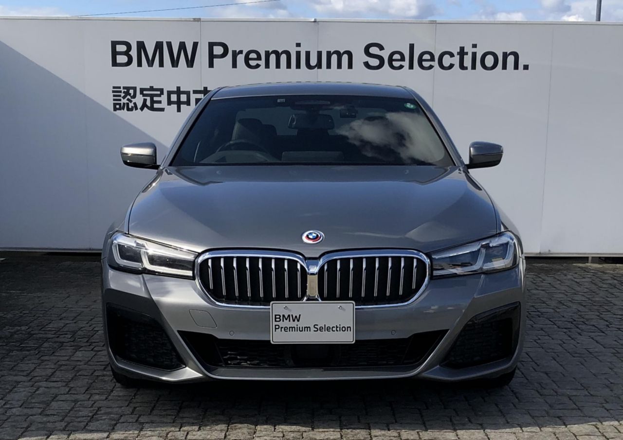 520d xDrive Sedan RHD