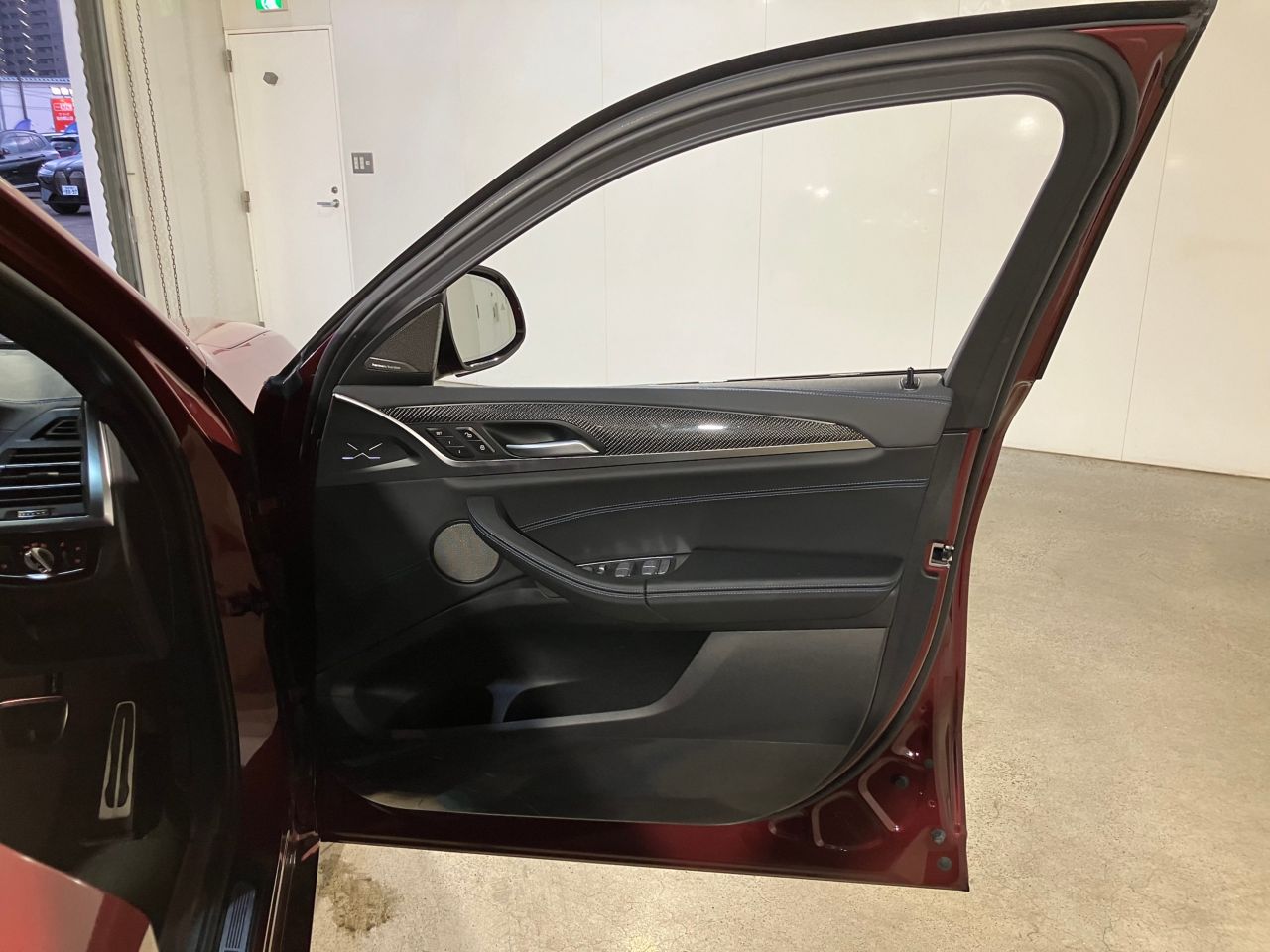 G02 X4 M40i RHD LCI