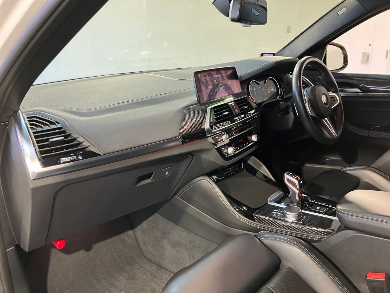 X4 M RHD