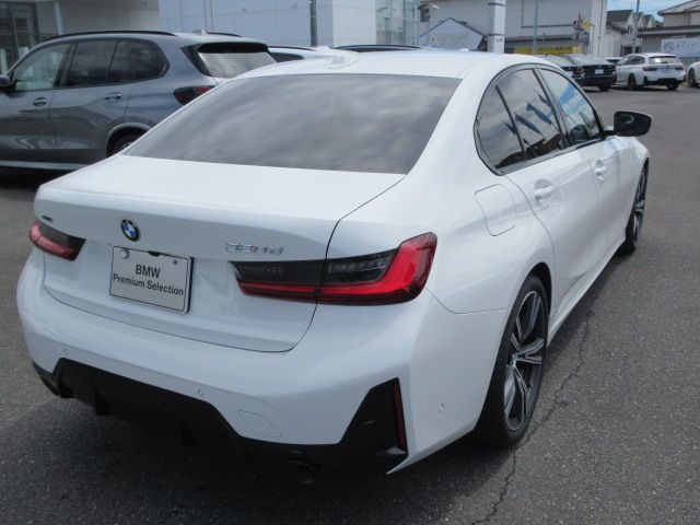 320d xDrive Berline RHD