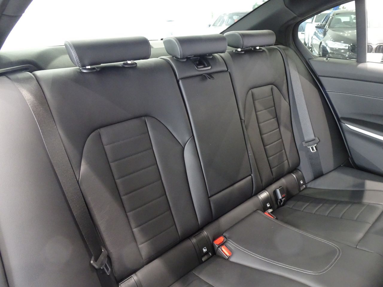 320d xDrive Berline RHD