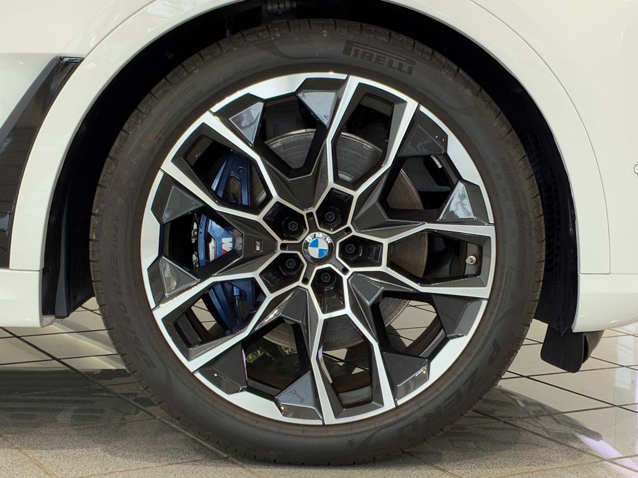 X7 xDrive40d RHD US