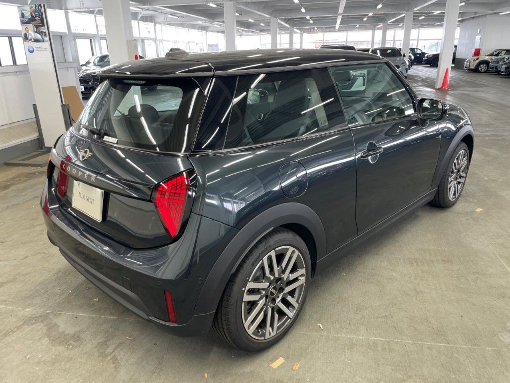 F66 MINI Cooper C 3Dr