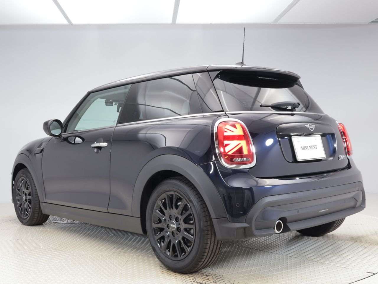 MINI Cooper F56 RHD