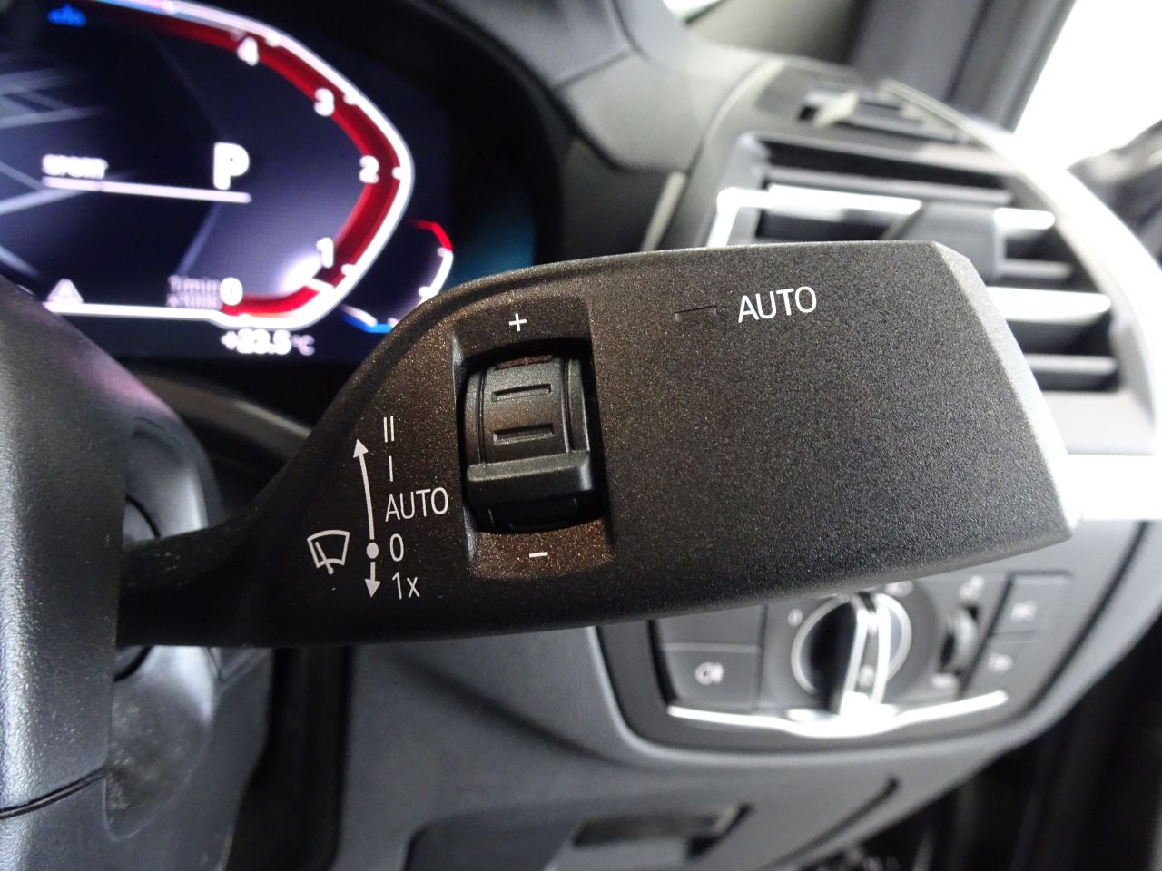X4 xDrive20d RHD