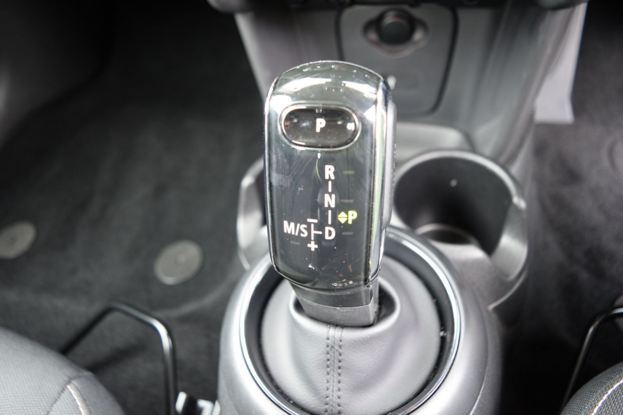 F55 MINI Cooper 5-Door Hatch LCI