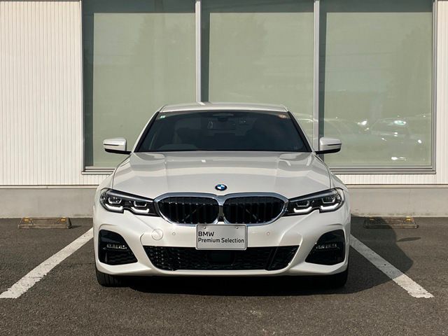 G20 330e Saloon RHD