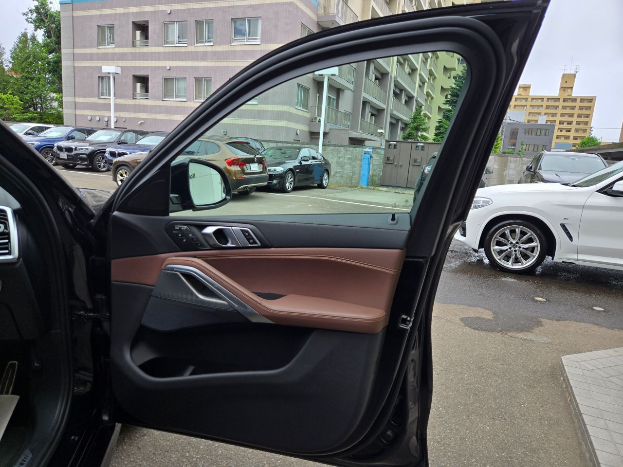 X* xDrive30d RHD