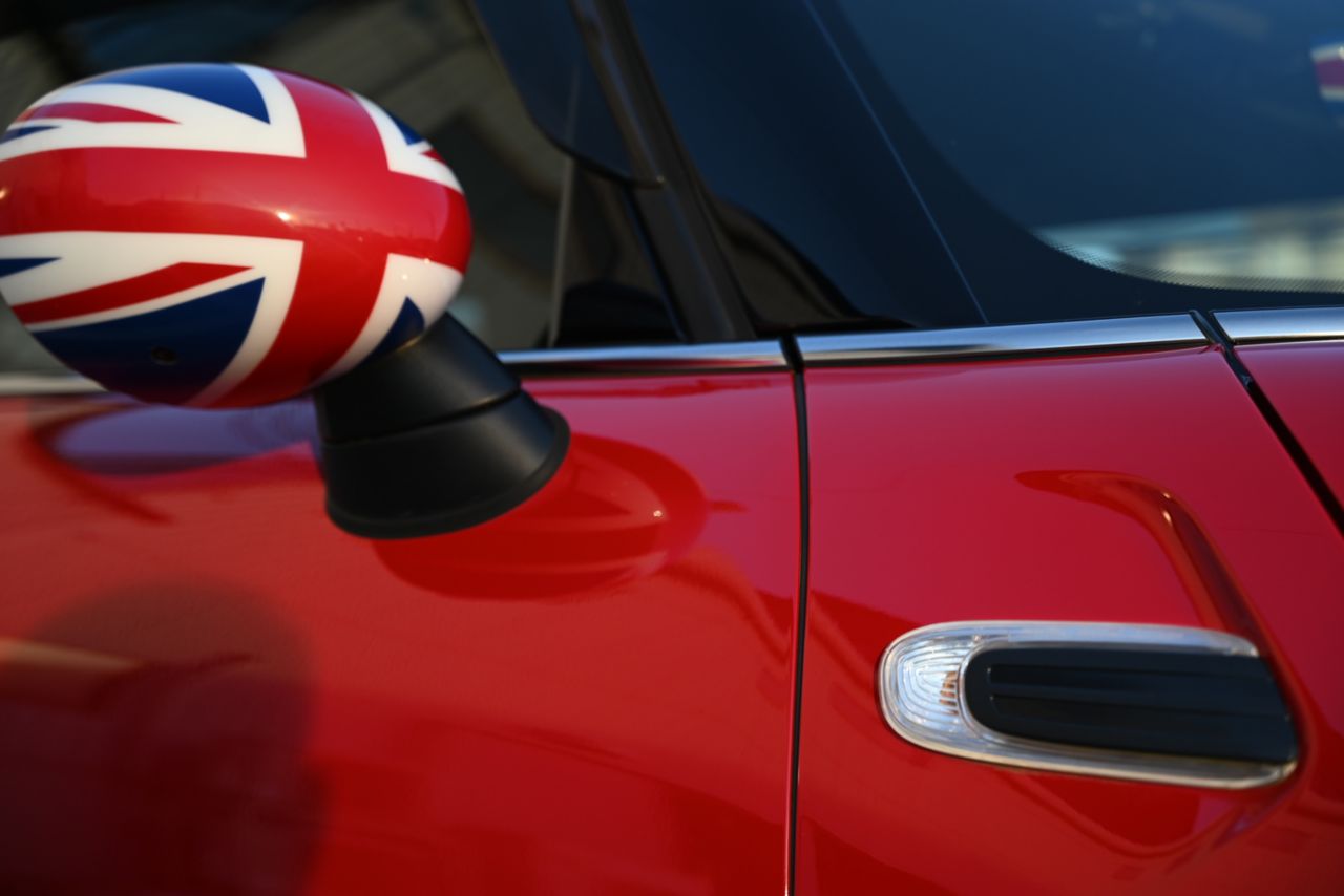 F55 COOPER D (AT)