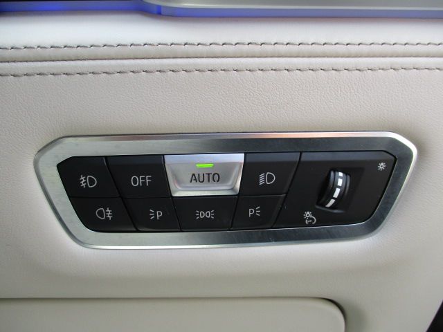 X* xDrive30d RHD