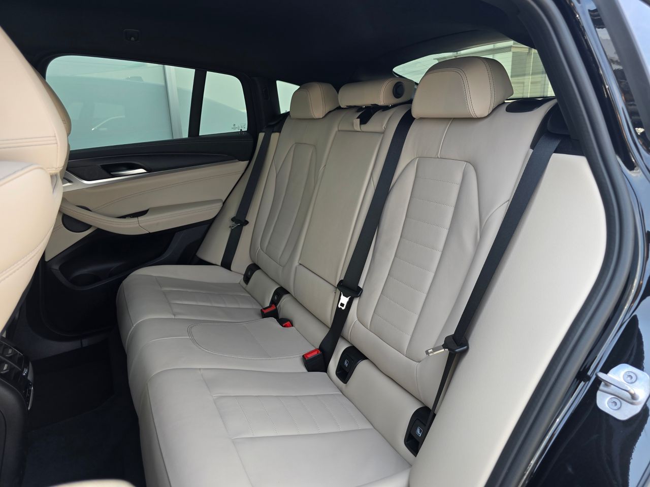 X4 xDrive20d RHD