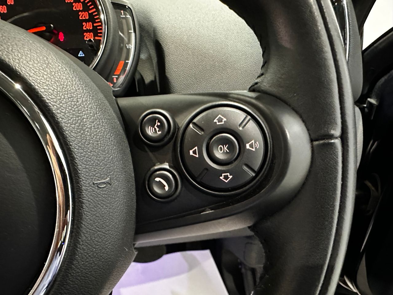 MINI CROSSOVER COOPER D ALL4