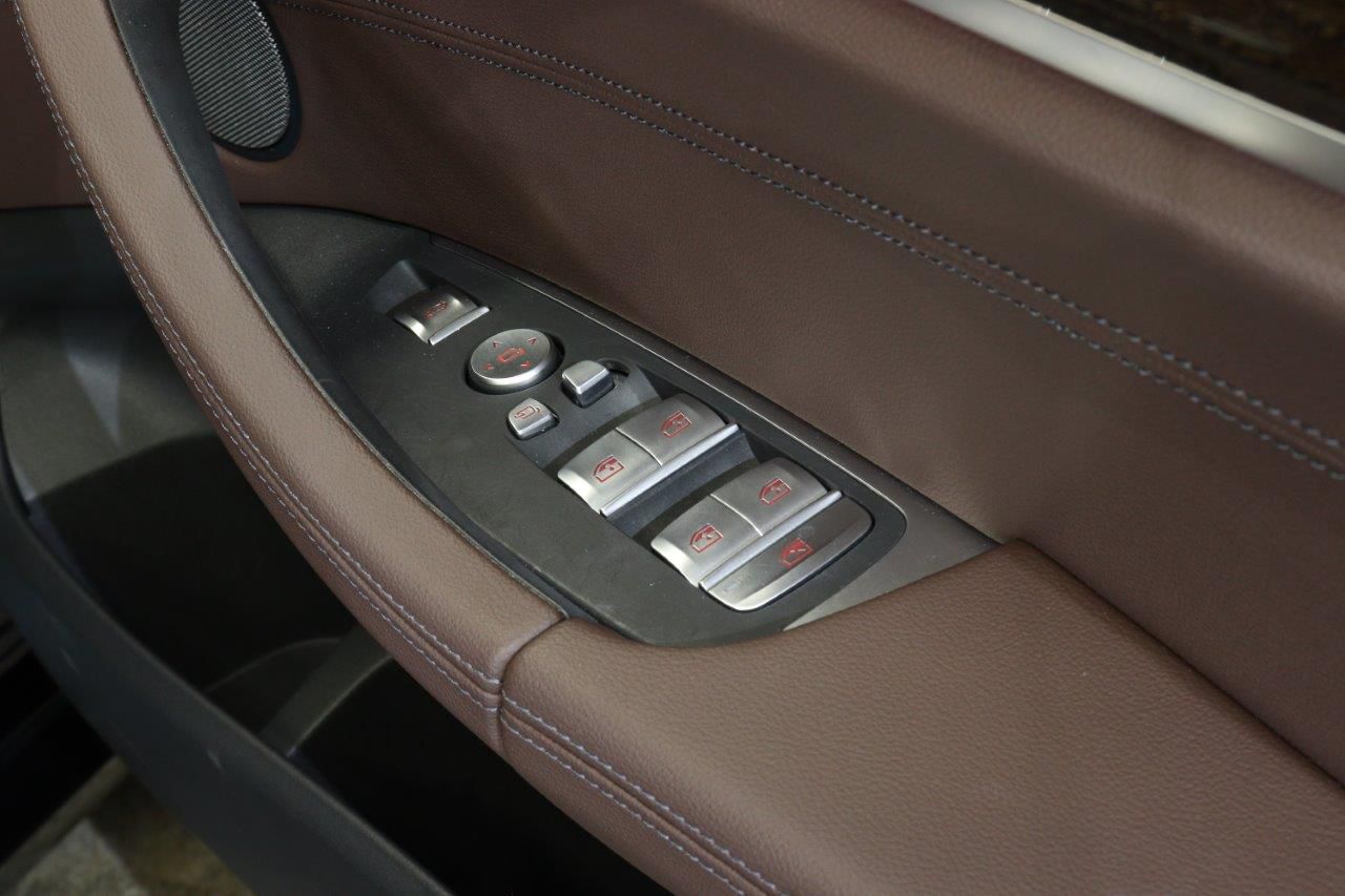 G01 X3 M40i RHD LCI ZA
