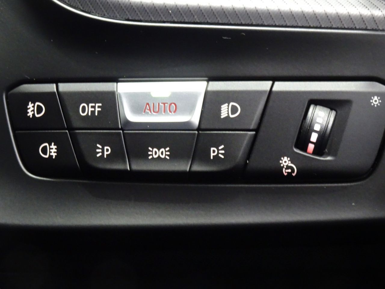 F40 118d Sports Hatch 5-door B47 2.0d