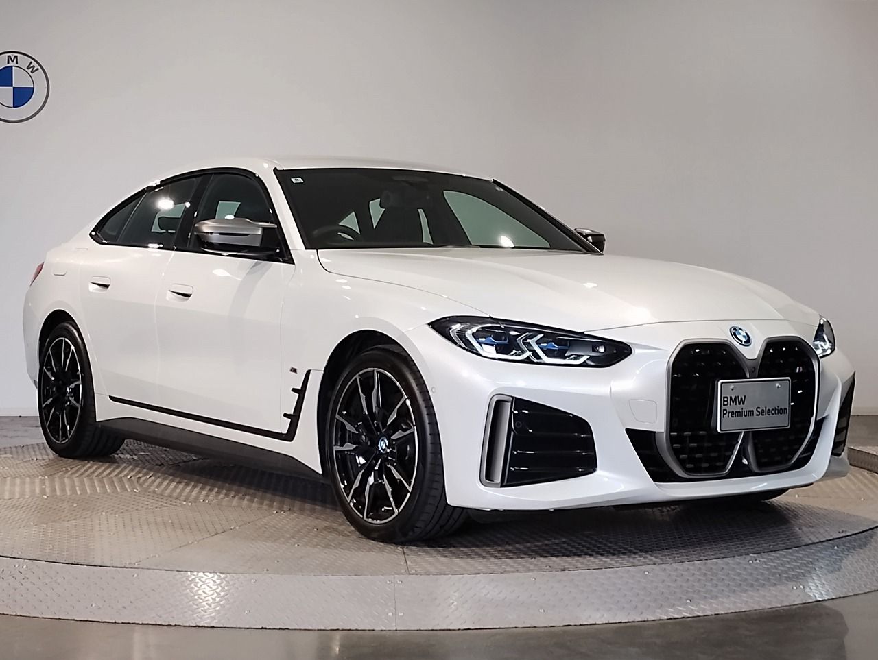 G26 i4 M50 RHD