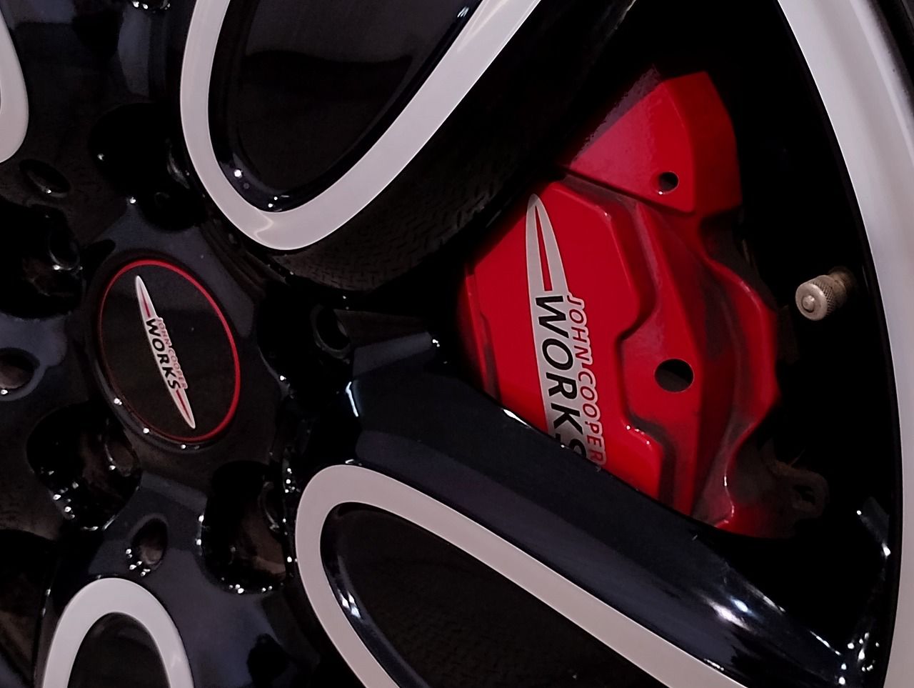 F57 MINI John Cooper Works Convertible LCI