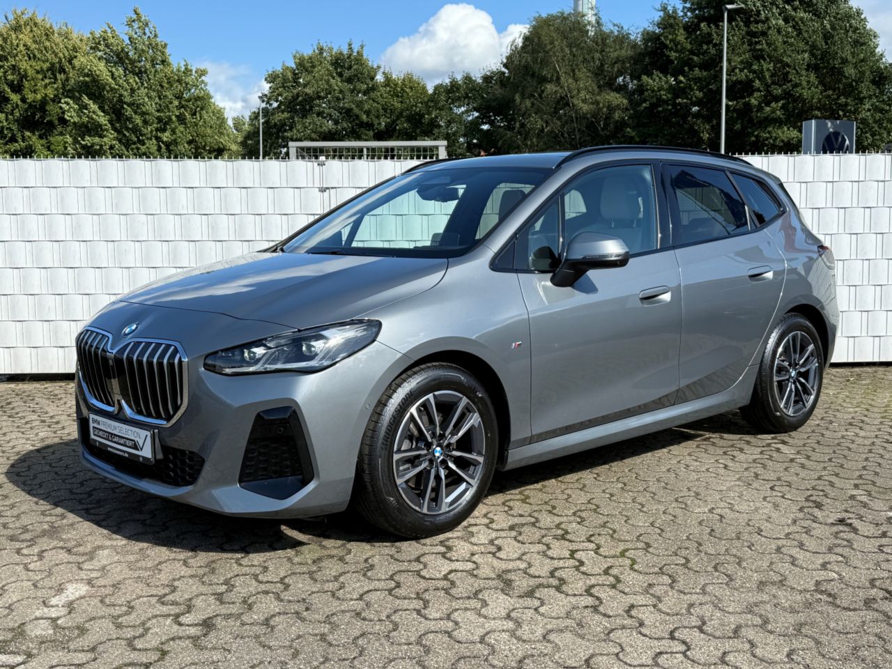 BMW 218