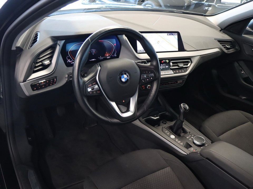 BMW 118