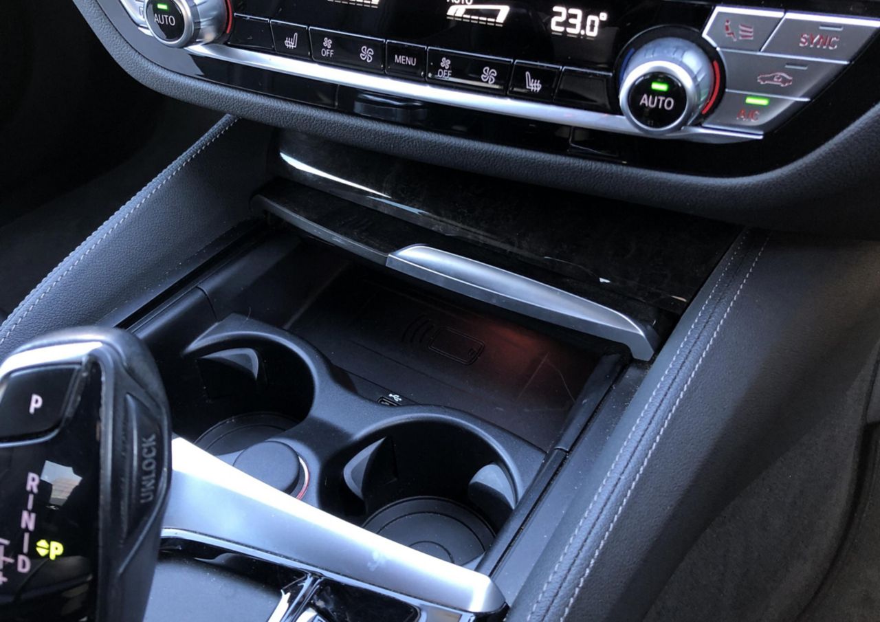 520d xDrive Sedan RHD