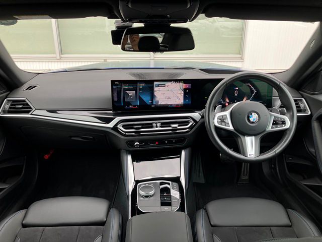 M240i xDrive Coupé RHD