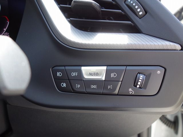 F40 118d Sports Hatch 5-door B47 2.0d