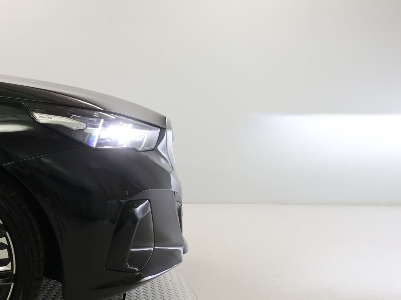 BMW i5 M60 xDrive Sedan RHD