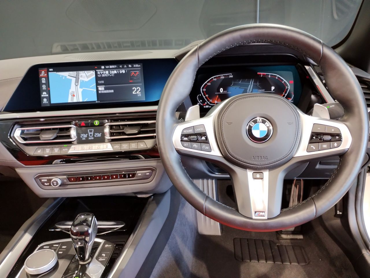 G29 z4 sDrive20i RHD