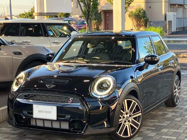 MINI COOPER SD 5 DOOR.
