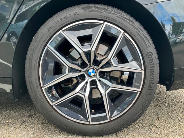 520i Sedan RHD
