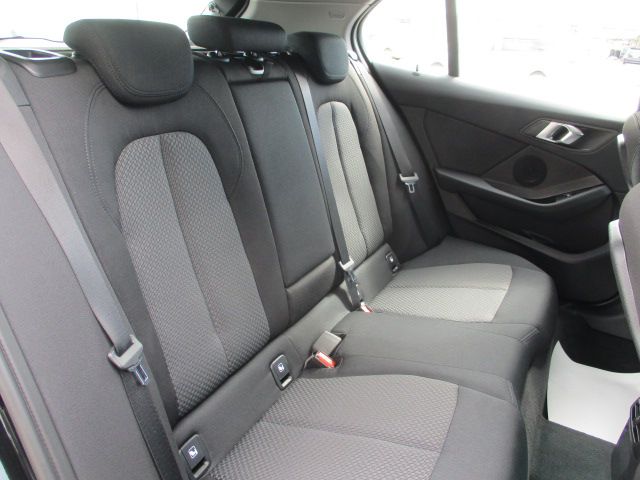 F40 118d Sports Hatch 5-door B47 2.0d