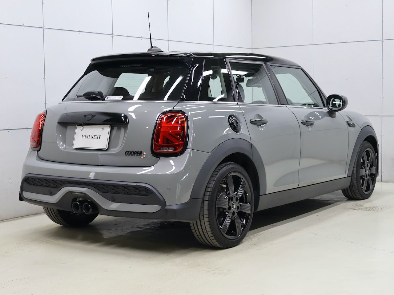 MINI COOPER S DCT 5 DOOR
