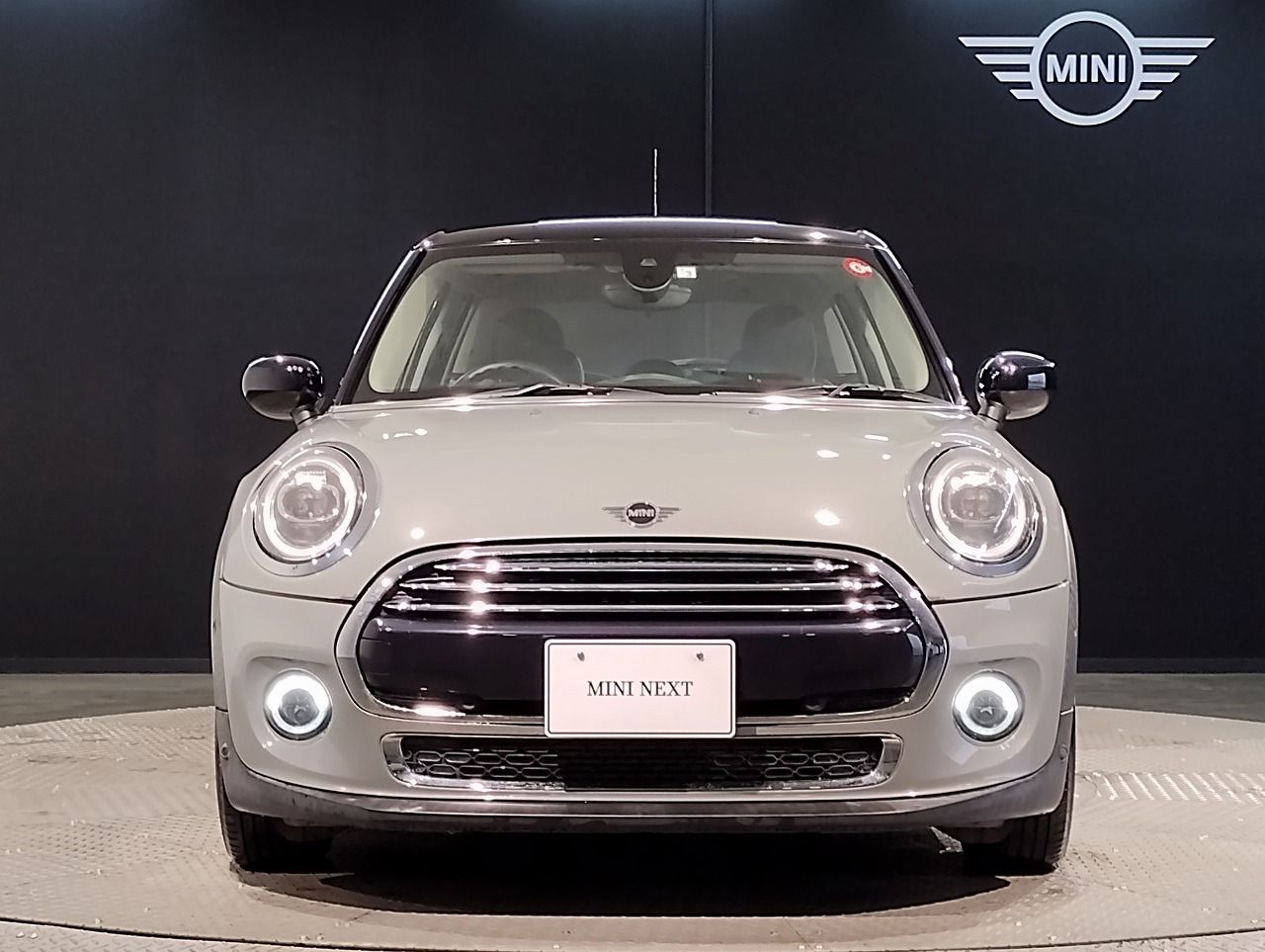 F55 COOPER D (AT)